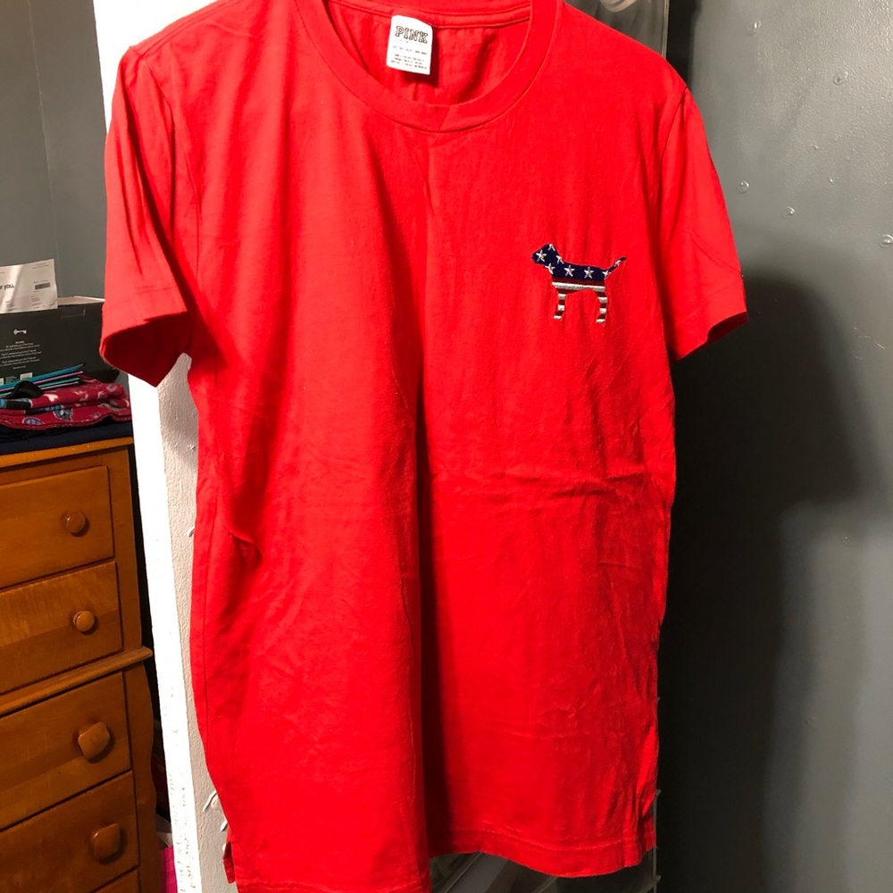 PINK Victoria’s Secret T-shirt